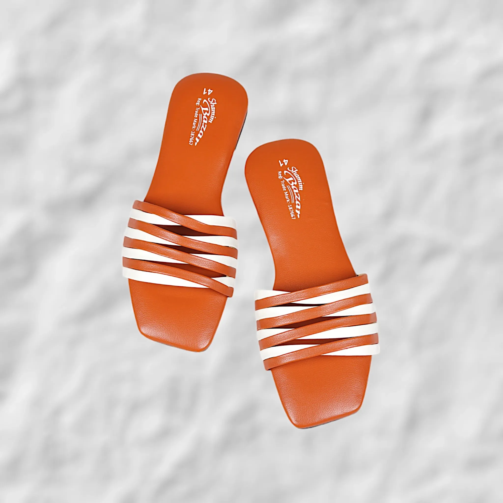 FLAT SANDAL