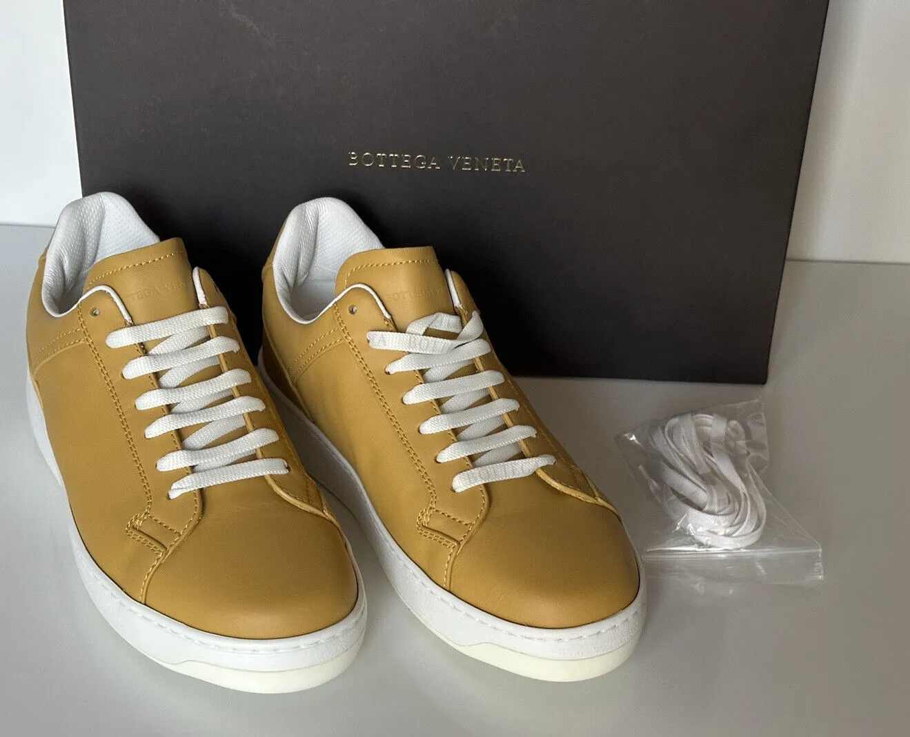 NIB $690 Bottega Veneta Calf Leather Butterscotch Sneakers 13 US (46 Eu) 578298