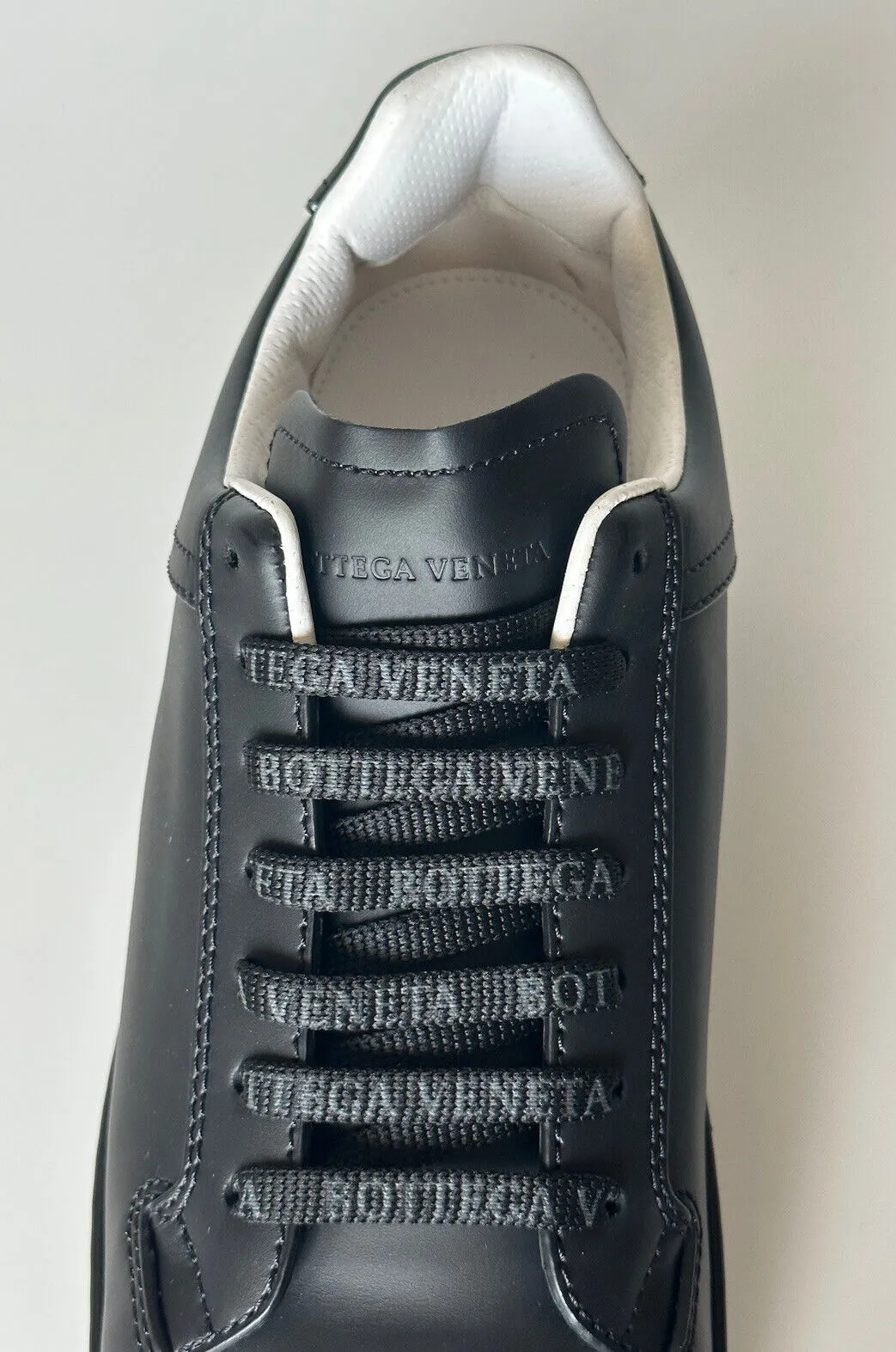 NIB $690 Bottega Veneta Men's Calf Leather Black Sneakers 13 US (46 Euro) 578298