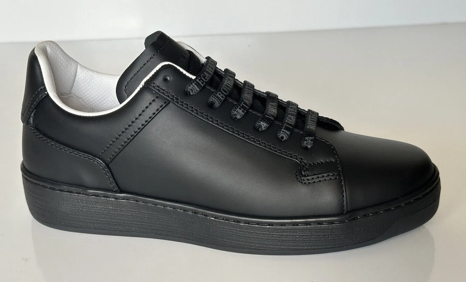 NIB $690 Bottega Veneta Men's Calf Leather Black Sneakers 7.5 US (40.5) 578298