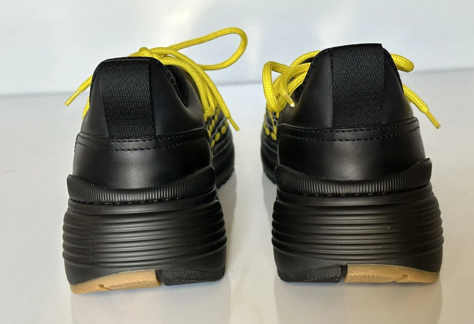 NIB $950 Bottega Veneta Mens Leather Black/Yellow Sneakers 11 US 578305 1013