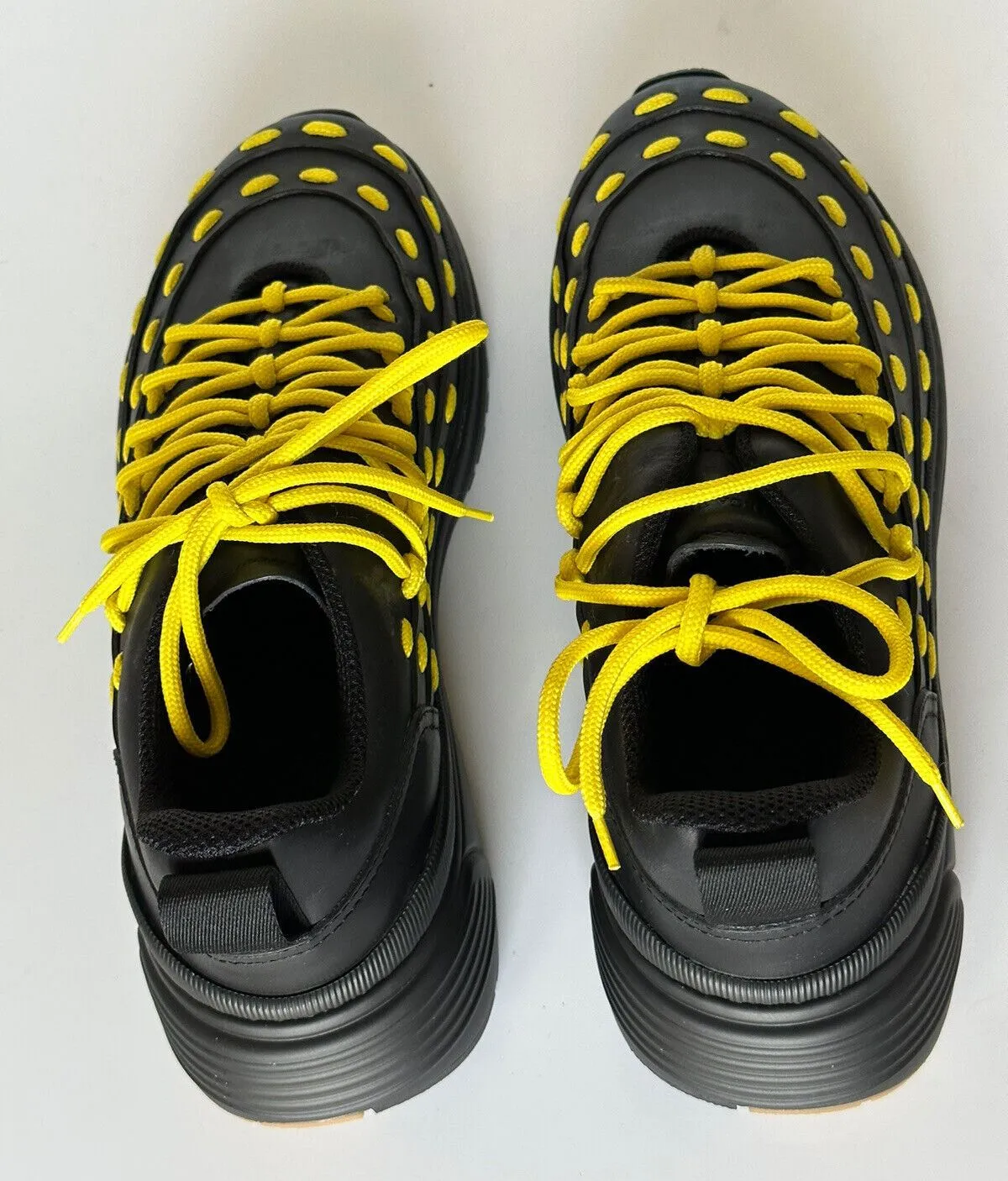 NIB $950 Bottega Veneta Mens Leather Black/Yellow Sneakers 7 US 578305 1013