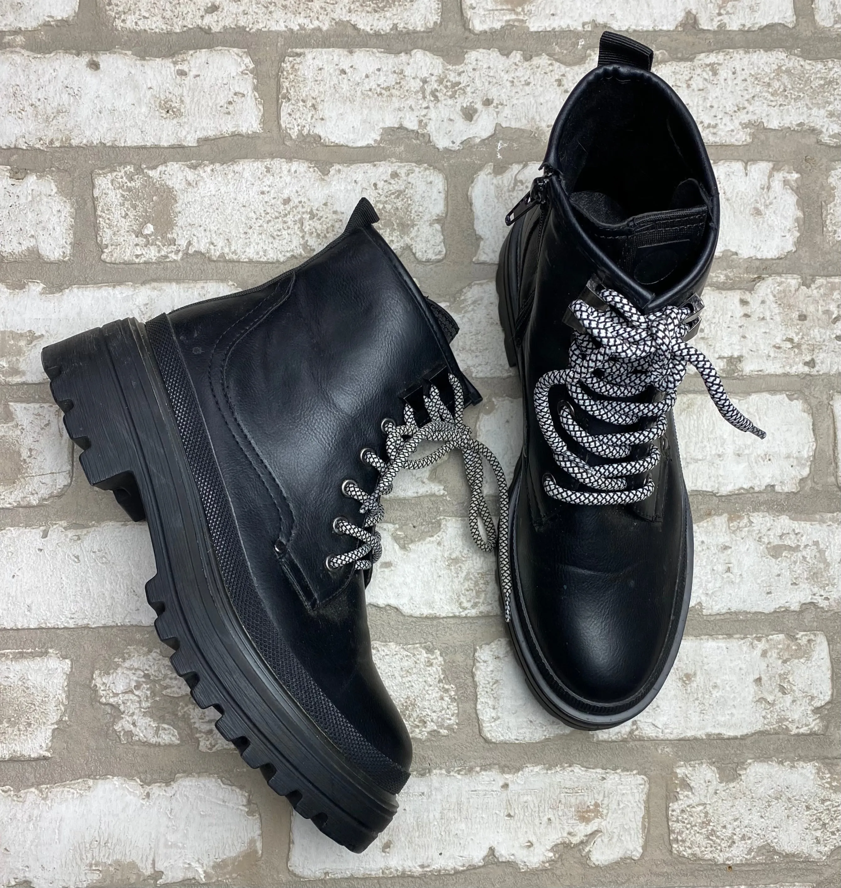 Shu Shop Melda Boots- (Size 10)
