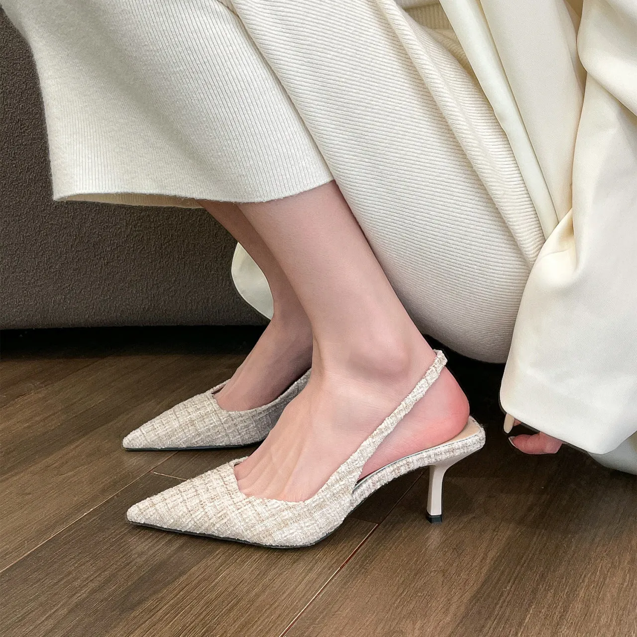 xiangtuibao Summer New Style Buckle High Heel Sandals Korean Style Pointed-Toe Stiletto Shoes Graceful European and American plus Size Women's Shoes